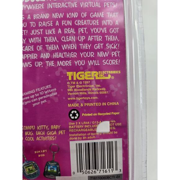 Vtg Tiger Electronics Giga Pets Digital Doggie Virtual Pet Purple 1997 Sealed - Picture 4 of 10